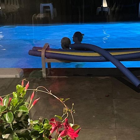 B&B Maison Saint Tropez Эйндховен Экстерьер фото