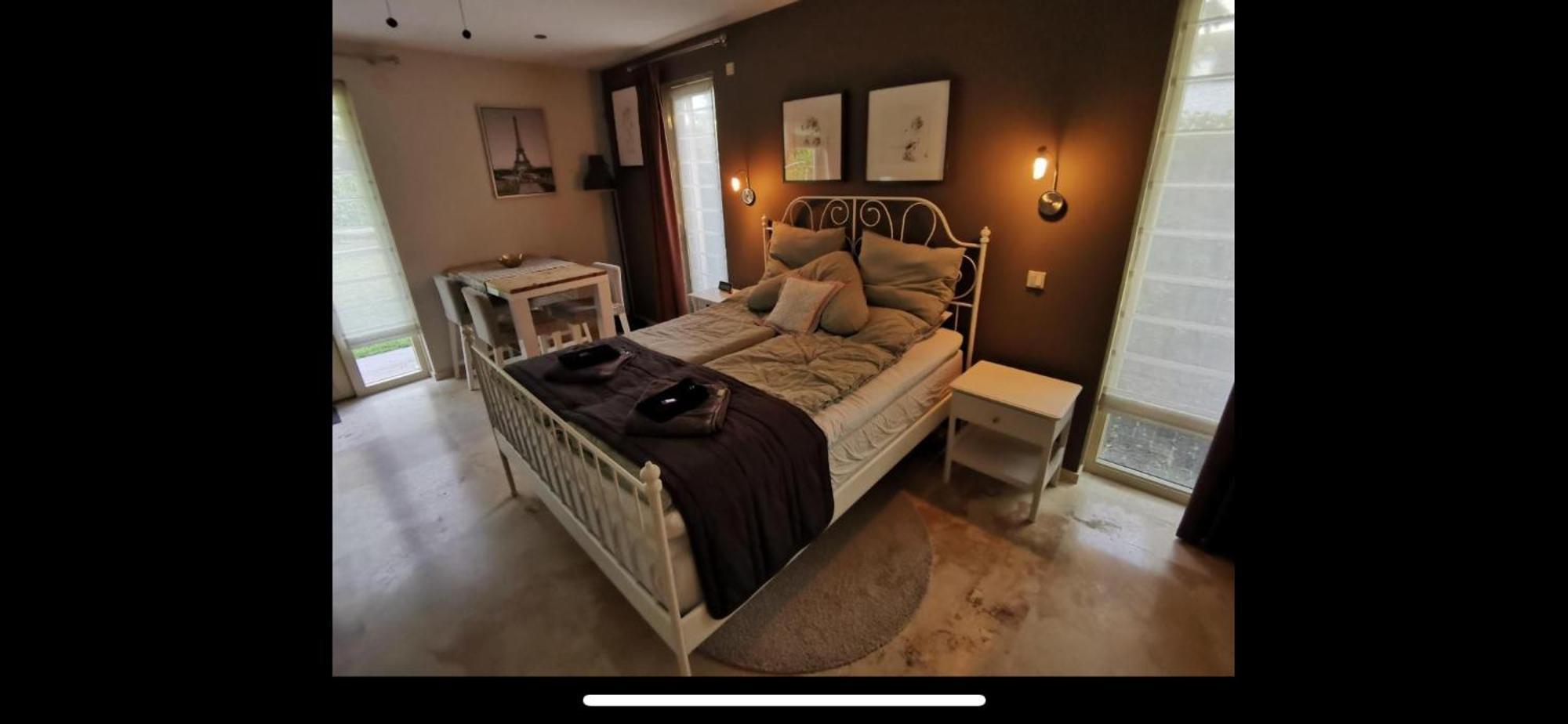 B&B Maison Saint Tropez Эйндховен Номер фото