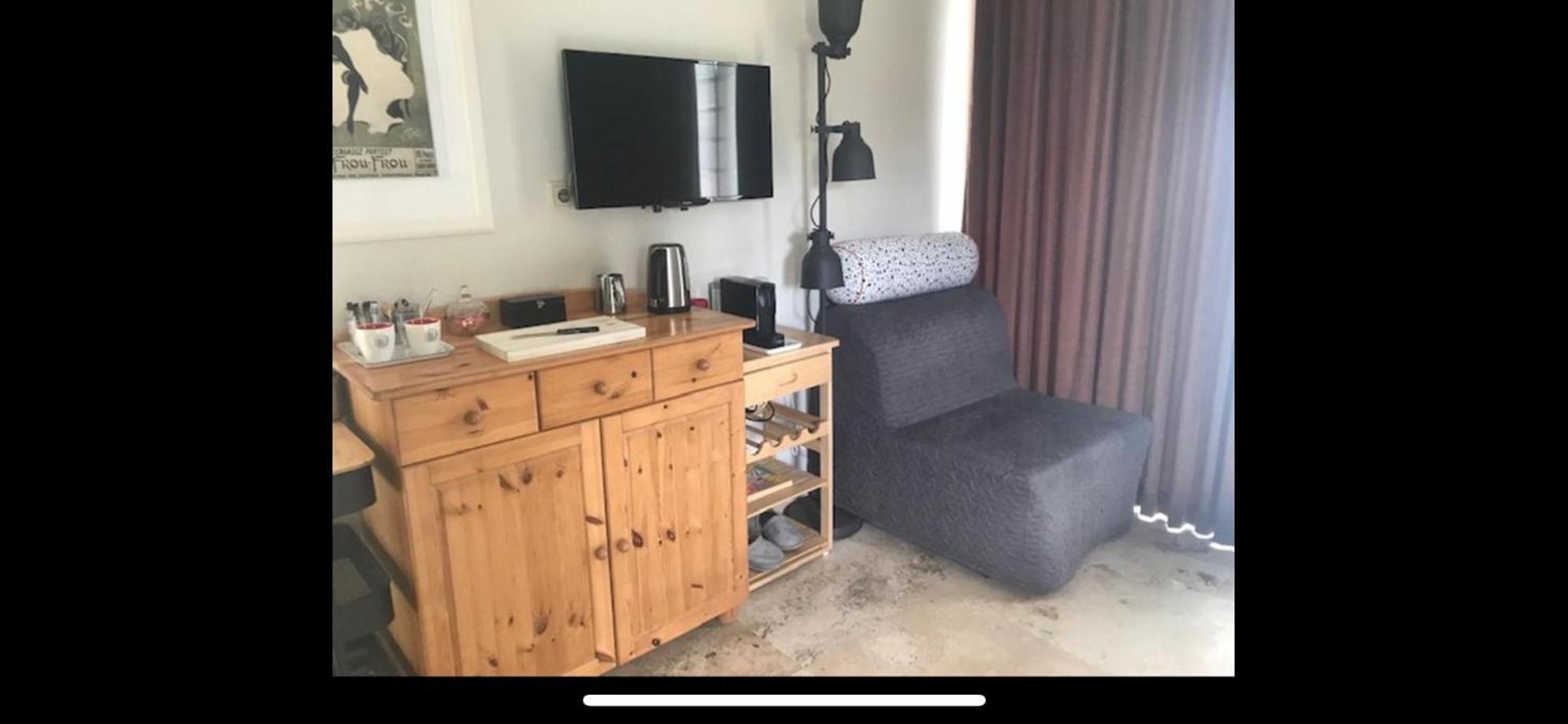 B&B Maison Saint Tropez Эйндховен Номер фото